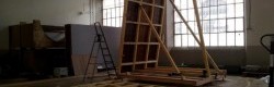 Mur de bloc en cours de montage.